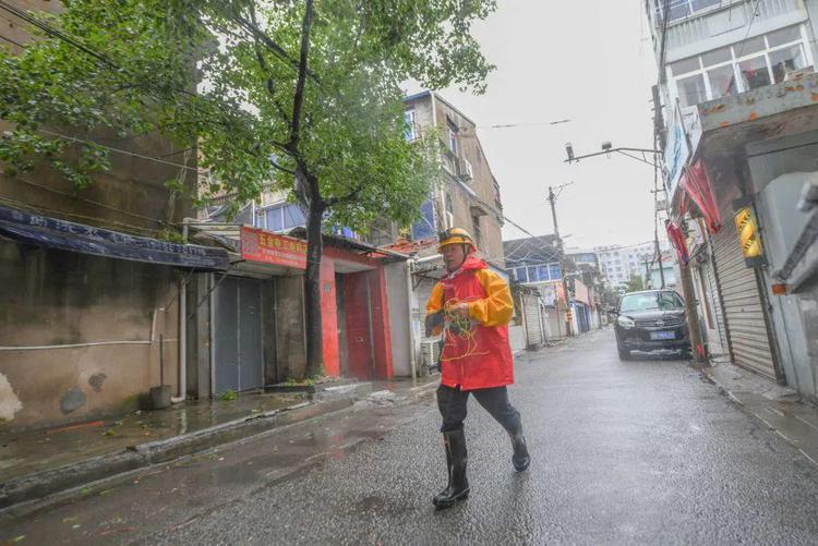 我和钱海军的故事|茅森安:为你点灯!